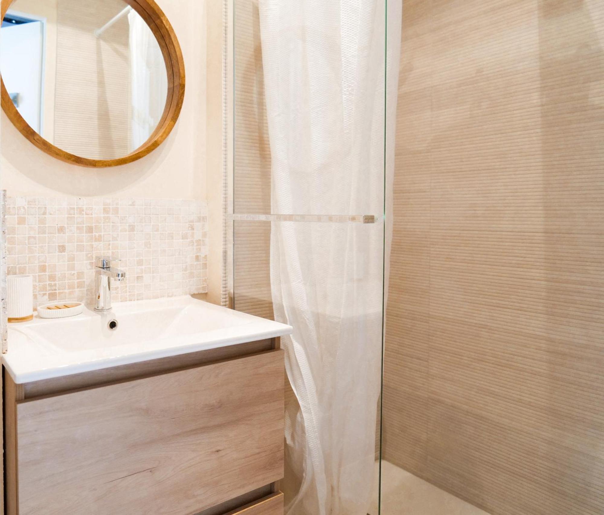 Appartement Renove Avec Gout Et Idealement Situe A Deux Pas Du Remblai Les Sables-dʼOlonne Exterior foto